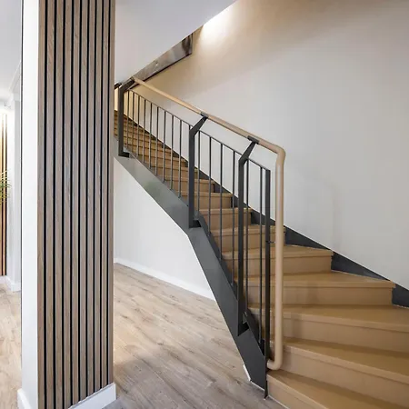 Exclusive Duplex Penthouse In The Heart Of דירה בודפשט